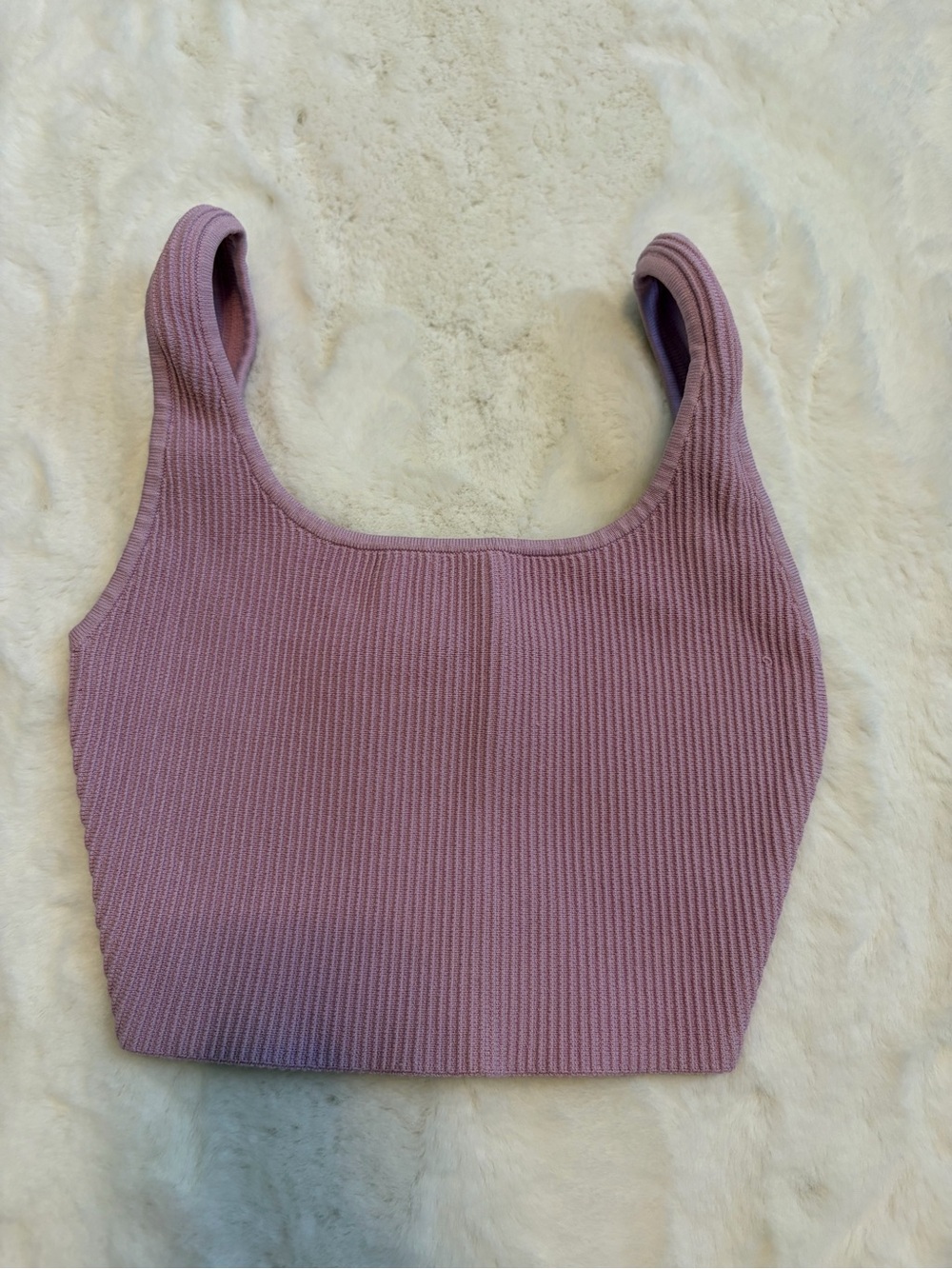 ARITZIA BABATON Ribbed Sculpt knit crop tank top - light purple